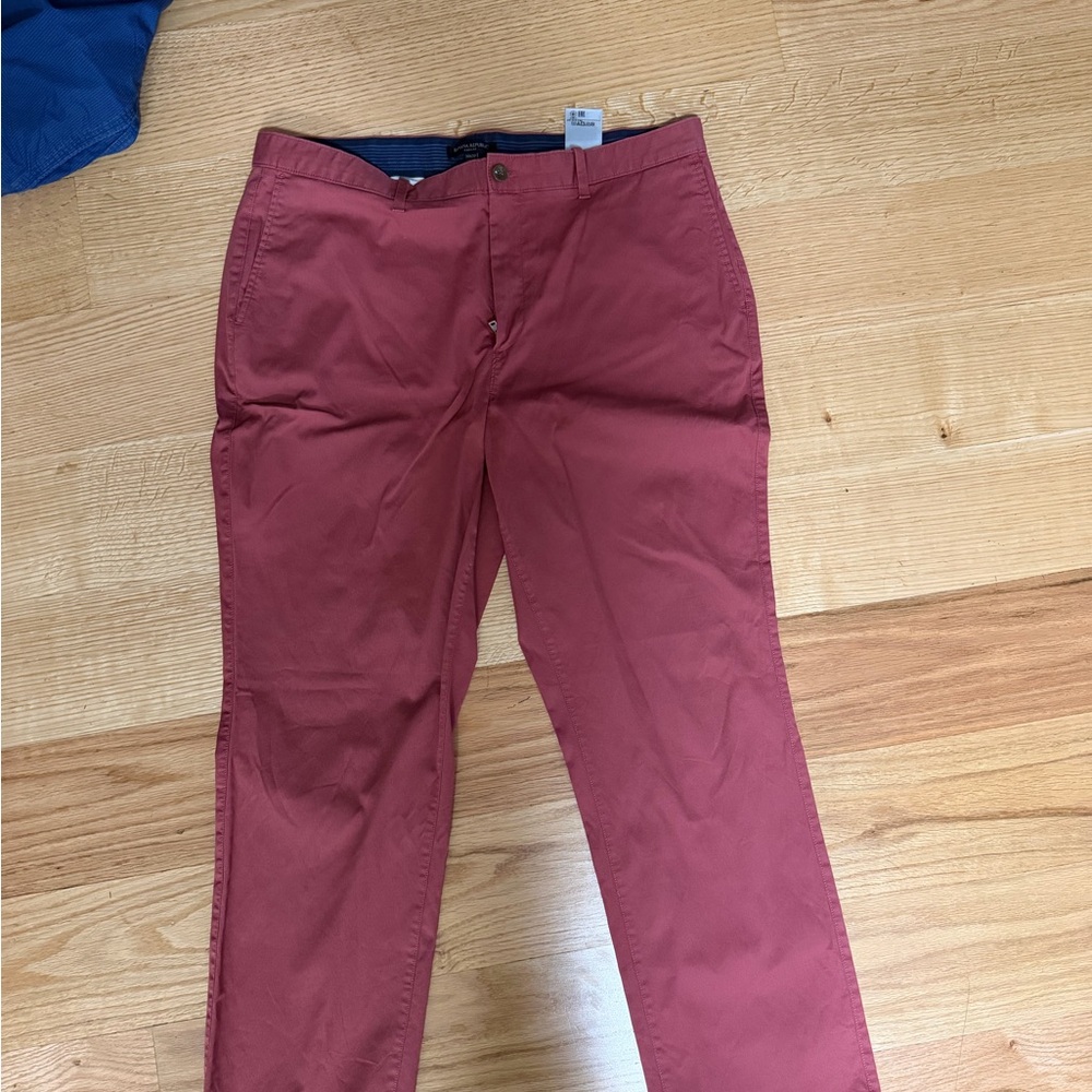 Men's Chino Pants - Rust Red Banana Republic